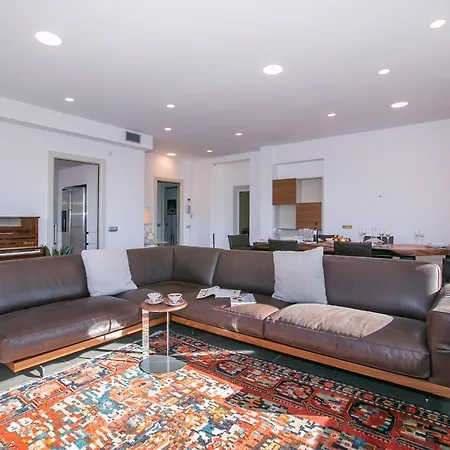 Villa Sleeps 6 Air Con *