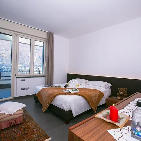 Villa Sleeps 6 Air Con Blevio