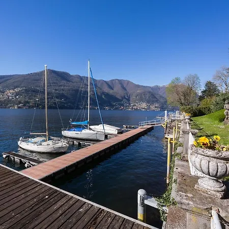 Sleeps 6 Air Con Villa Blevio