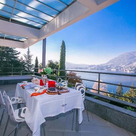 Sleeps 6 Air Con *